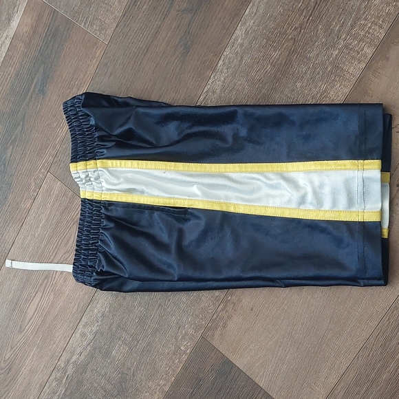 ✨️3/10$✨️GAP shorts - Picture 6 of 6